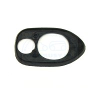 Uszczelka klamki przedniej klapy dolna 68-