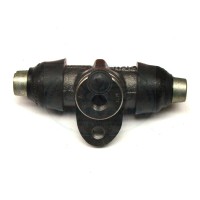 Cylinderek hamulcowy tył 68- VARGA