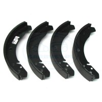 Szczęki hamulcowe przód 65- lub tył 68- (4 szt.)