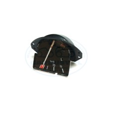 Wskaźnik paliwa w zegarze prędkościomierza