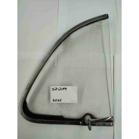 UZ Szyba trójkątna uchylna prawa Garbus -7/64 (SZ014)